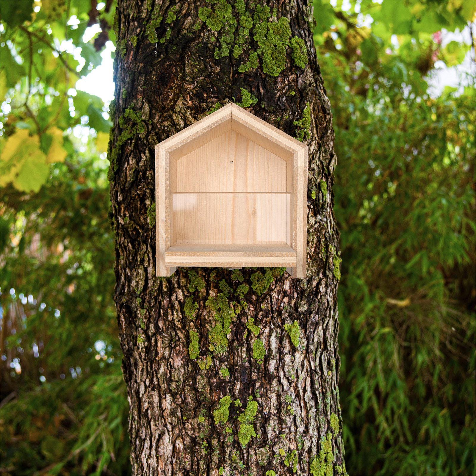 92140-frontblende-eichhoernchen-aufhaengen-Aufhaengung Mit dieser Blende können Sie die Eichhörnchen in Ihrem Garten in aller Ruhe beobachten.
