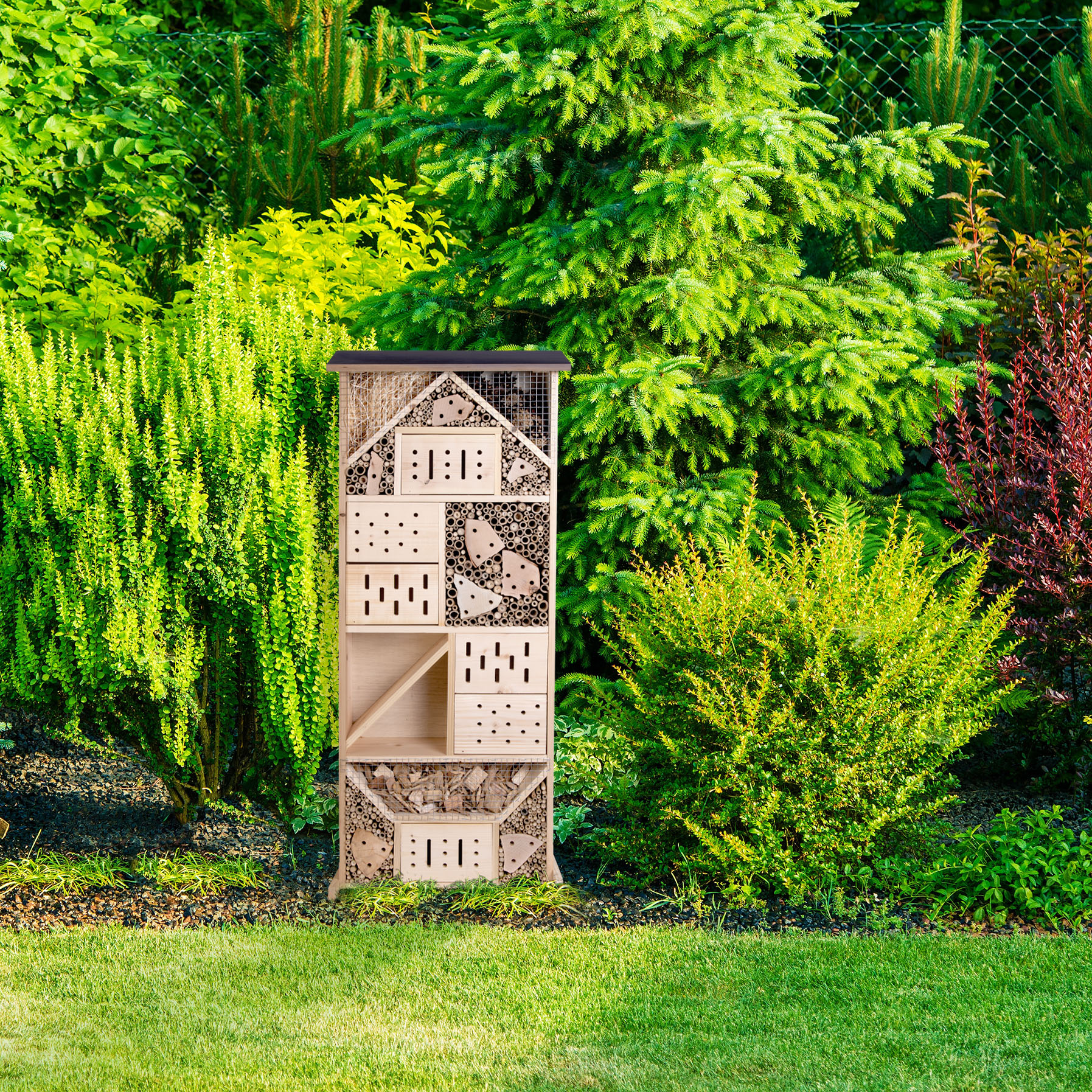 92303-Insektenhotel-XXXL-Bambus-HolzwollexjiifQOUpVQfm Die Materialien, wie Bambus, Holzwolle, angebohrtes Hartholz, locken Wildbienen, Florfliegen oder Marienkäfer an.